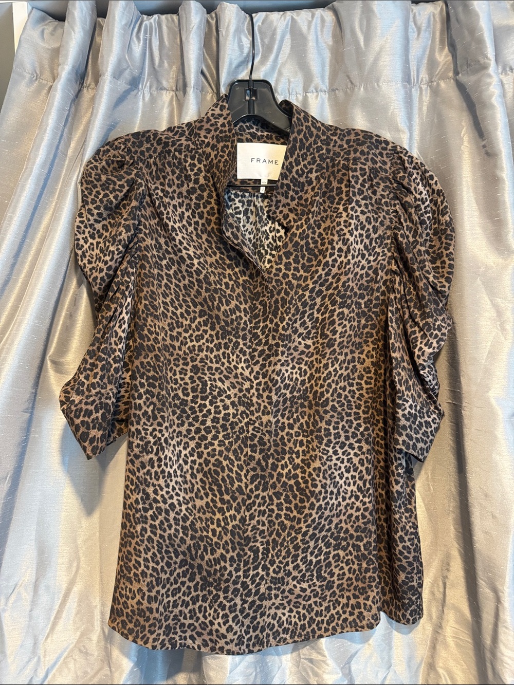 Frame The Silk Gillian Top Leopard Size Medium - Picture 4 of 5